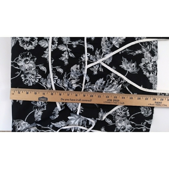 Black and white halter neck floral print sundress - Picture 7 of 9